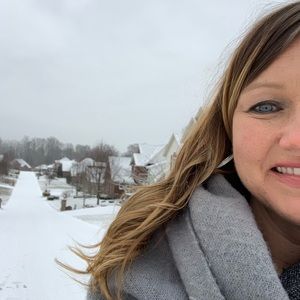 Meet your Posher, Hope